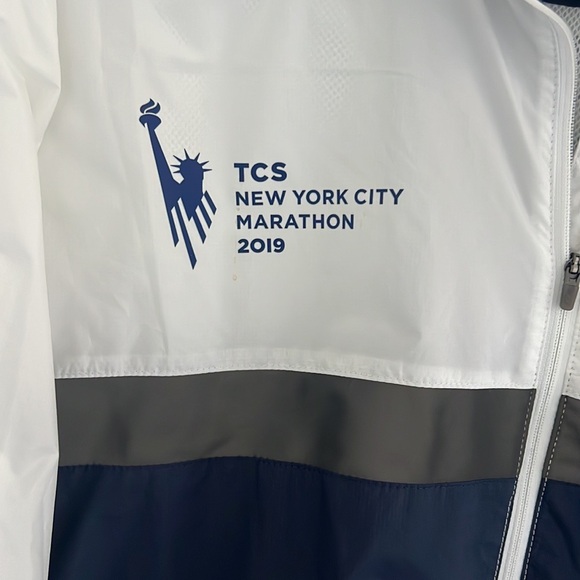 New Balance NYC Marathon Jacket 2019 - Picture 2 of 5
